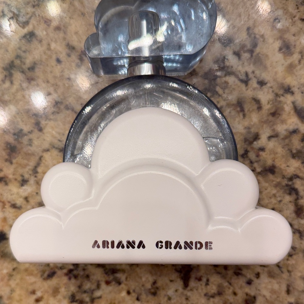 Ariana Grande White Cloud Shelf Accent